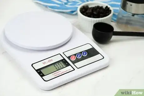 Imagen titulada Measure Coffee Step 1