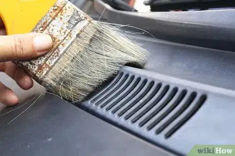 Imagen titulada Clean Car AC Vents Step 11