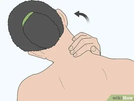 Imagen titulada Give Yourself a Neck Massage Step 4