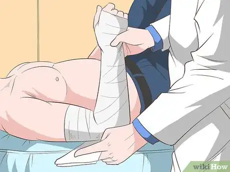 Imagen titulada Make a Sling for Your Arm Step 18