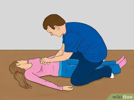Imagen titulada Perform the Heimlich Maneuver Step 10