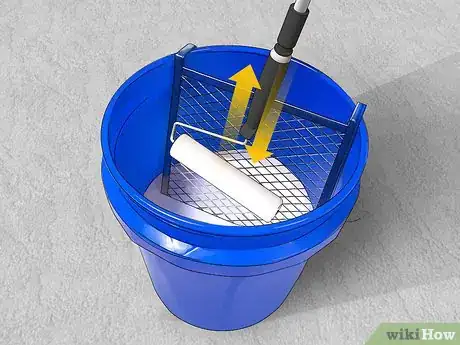 Imagen titulada Use a Paint Roller Step 6