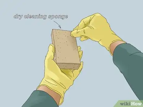 Imagen titulada Clean Soot Stains from Walls Step 6