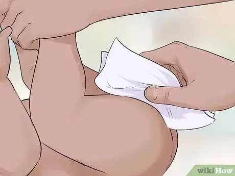 Imagen titulada Help a Male Child Provide a Urine Sample Step 30