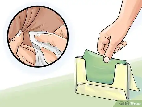Imagen titulada Clean a Nylon Purse Step 4