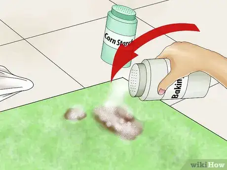 Imagen titulada Remove Oil Stains from Carpeting Step 1