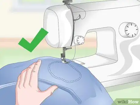 Imagen titulada Sew a Hole in Jeans Step 11