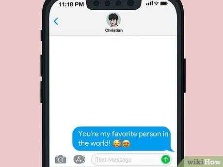 Imagen titulada What Does the Emoji with Hearts Around It Mean Step 11
