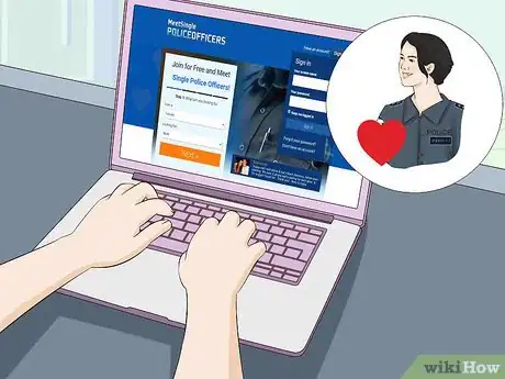 Imagen titulada Date a Police Officer Step 1