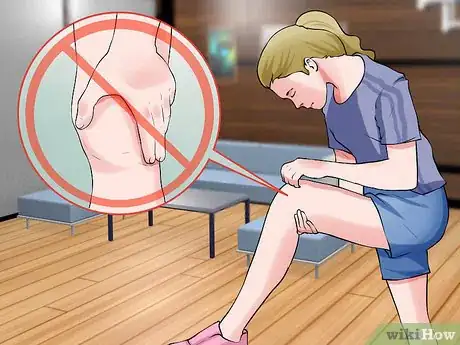 Imagen titulada Heal from a Knee Dislocation Step 2