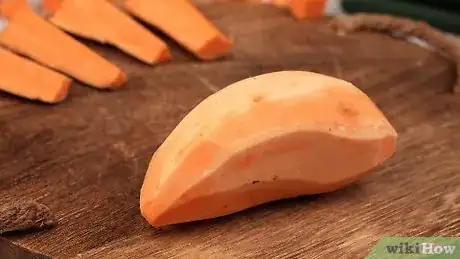 Imagen titulada Cut Sweet Potatoes Step 9