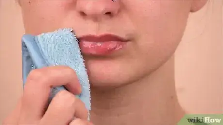 Imagen titulada Make a Lip Mask Step 22