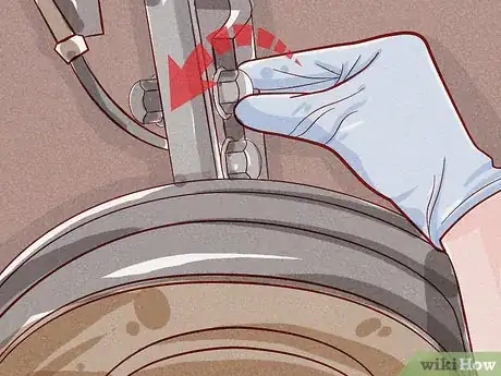 Imagen titulada Change Brake Lines Step 2