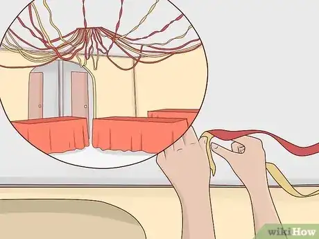 Imagen titulada Decorate With Streamers Step 6