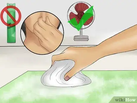 Imagen titulada Remove Oil Stains from Carpeting Step 8
