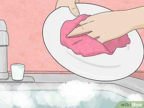 Imagen titulada Conserve Water when Doing Dishes Step 13