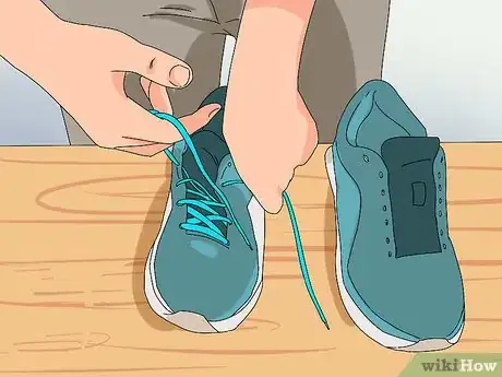 Imagen titulada Clean Tennis Shoes Step 3