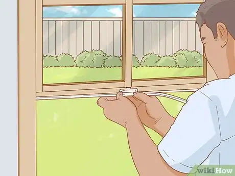 Imagen titulada Stop Secondhand Smoke Coming Into Your Apartment Step 2