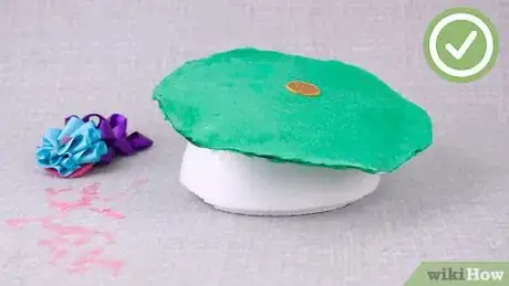 Imagen titulada Make a Beret Step 19