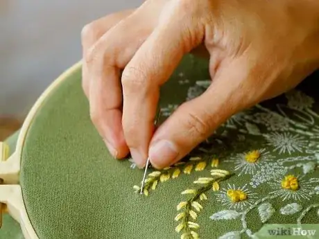 Imagen titulada Embroider by Hand Step 15