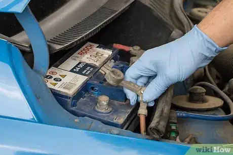 Imagen titulada Clean Battery Connections Step 2