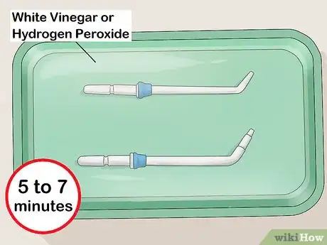Imagen titulada Clean a Waterpik Step 9