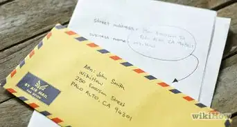 dirigir un sobre con "a la atención de"