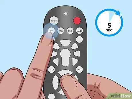 Imagen titulada Program a Philips Universal Remote Step 4