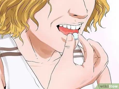 Imagen titulada Deal with the Pain from a Scratched Cornea Step 13