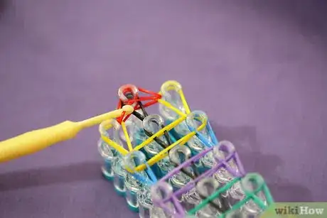Imagen titulada Make a Ladder Bracelet on the Rainbow Loom Step 7Bullet2