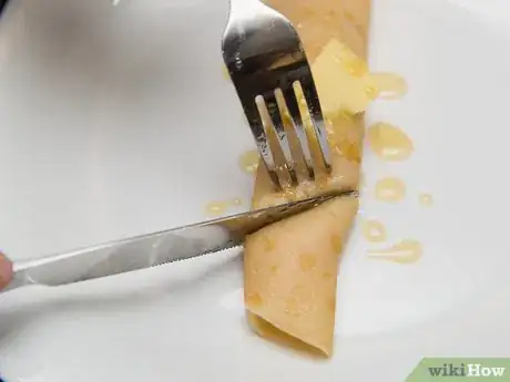 Imagen titulada Eat Pancakes Step 17