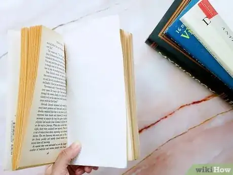 Imagen titulada Clean a Book Step 16