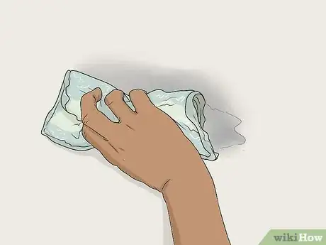 Imagen titulada Fix Holes in a Ceiling Step 16