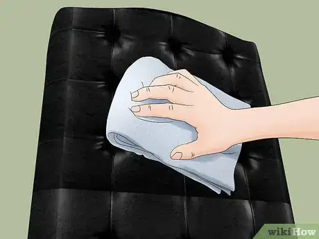 Imagen titulada Clean Patent Leather Step 14