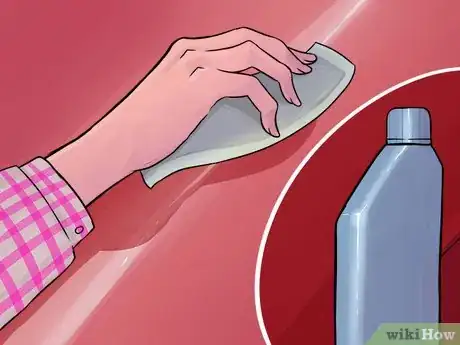 Imagen titulada Wax Your Car Step 13