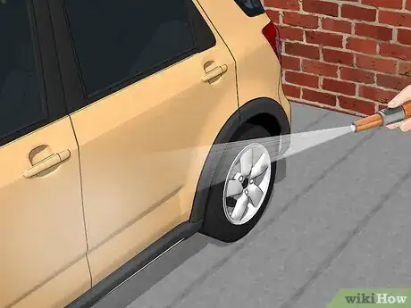 Imagen titulada Buff a Car Step 1