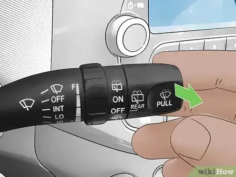 Imagen titulada Turn on Windshield Wipers Step 9
