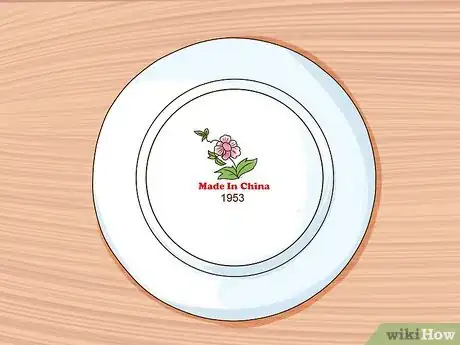 Imagen titulada Identify Antique Dinnerware Step 8