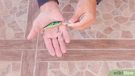 Imagen titulada Set Up a Fishing Pole Step 9