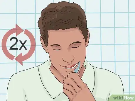 Imagen titulada Improve Your Smile Step 1