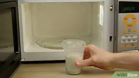 Imagen titulada Steam Milk Without a Steamer Step 3
