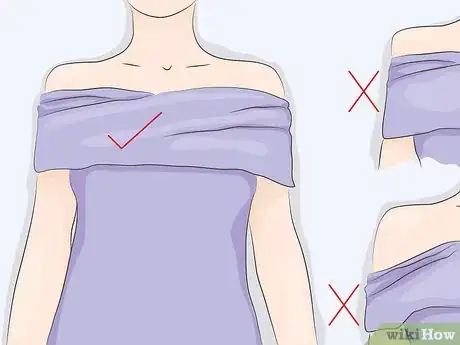 Imagen titulada Keep Off Shoulder Tops in Place Step 1