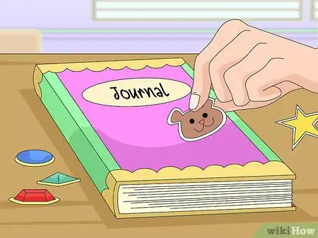 Imagen titulada Start and Decorate a Diary Step 2