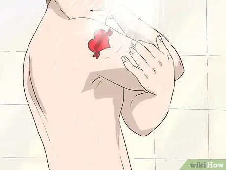 Imagen titulada Take a Shower With a New Tattoo Step 9