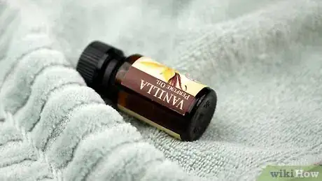 Imagen titulada Make Honey Lip Scrub Step 11