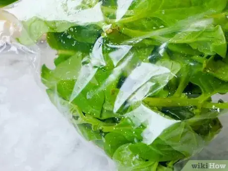 Imagen titulada Prepare Spinach Step 2