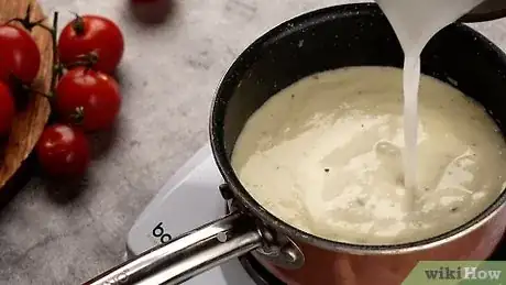 Imagen titulada Thicken Liquid with Cornstarch Step 4