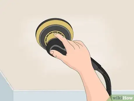Imagen titulada Put Up a Ceiling Rose Step 3