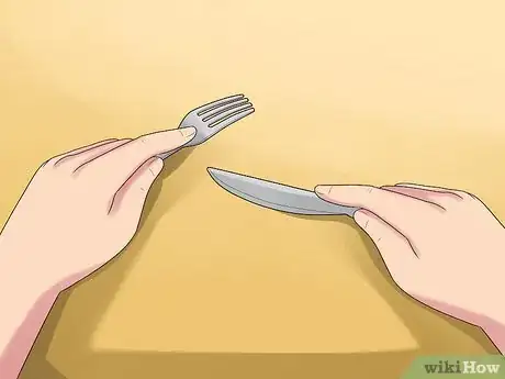 Imagen titulada Have Good Manners Step 16