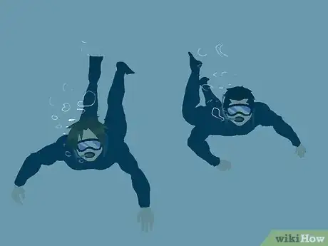 Imagen titulada Prevent a Shark Attack Step 7